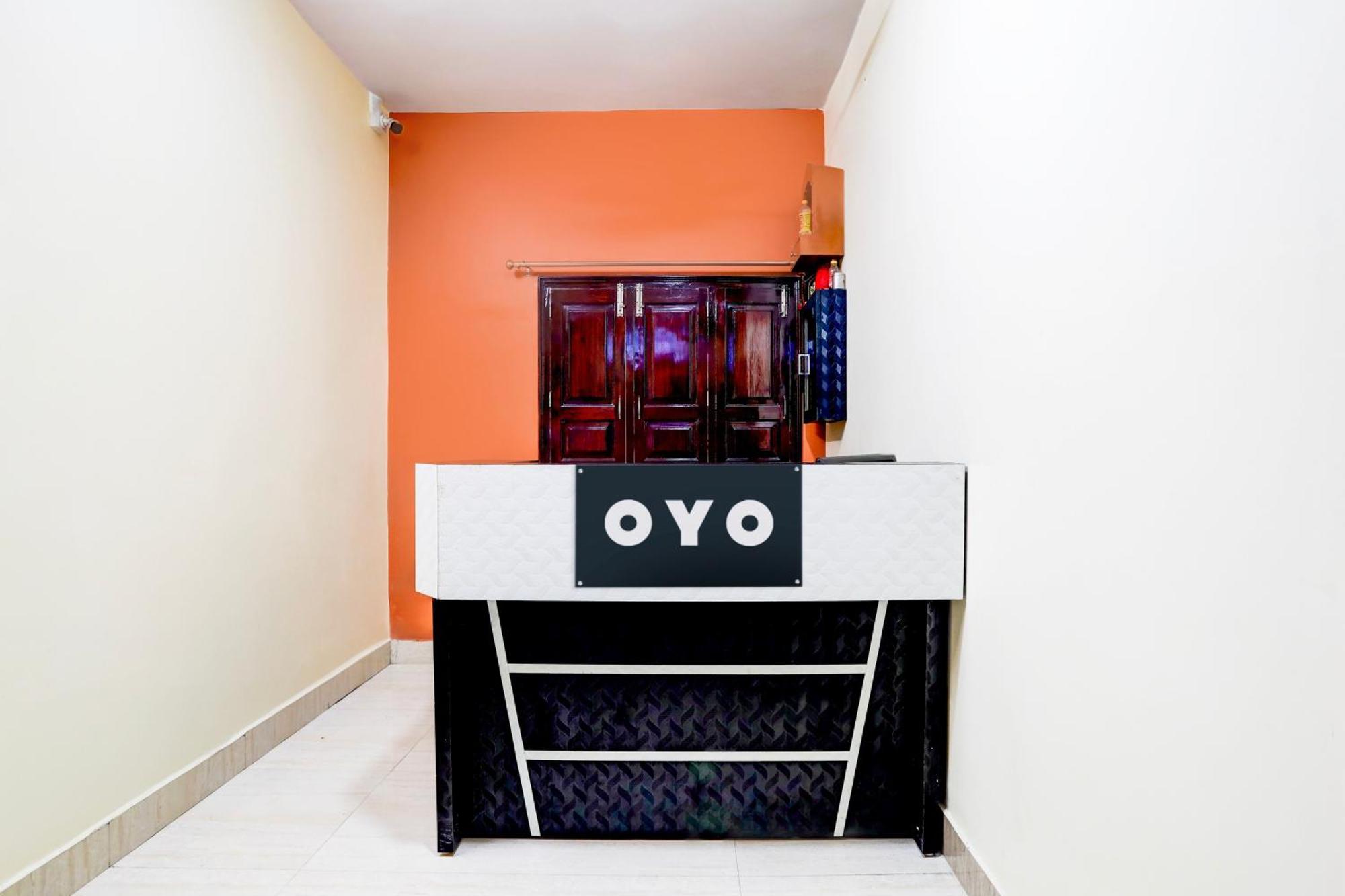 Fabhotel Rb Palace فاراناسي المظهر الخارجي الصورة