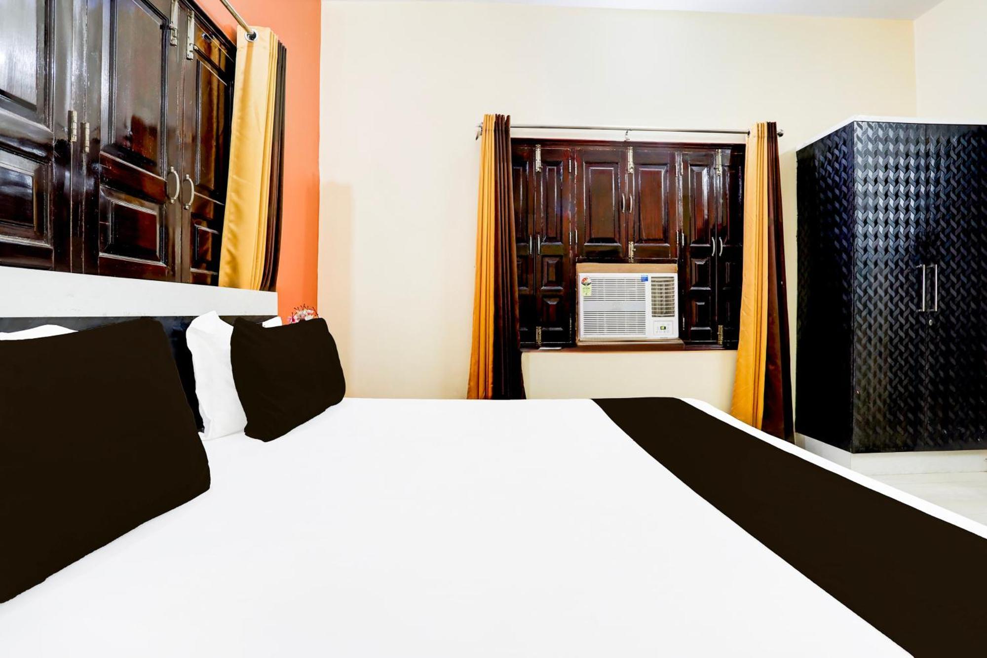 Fabhotel Rb Palace فاراناسي المظهر الخارجي الصورة